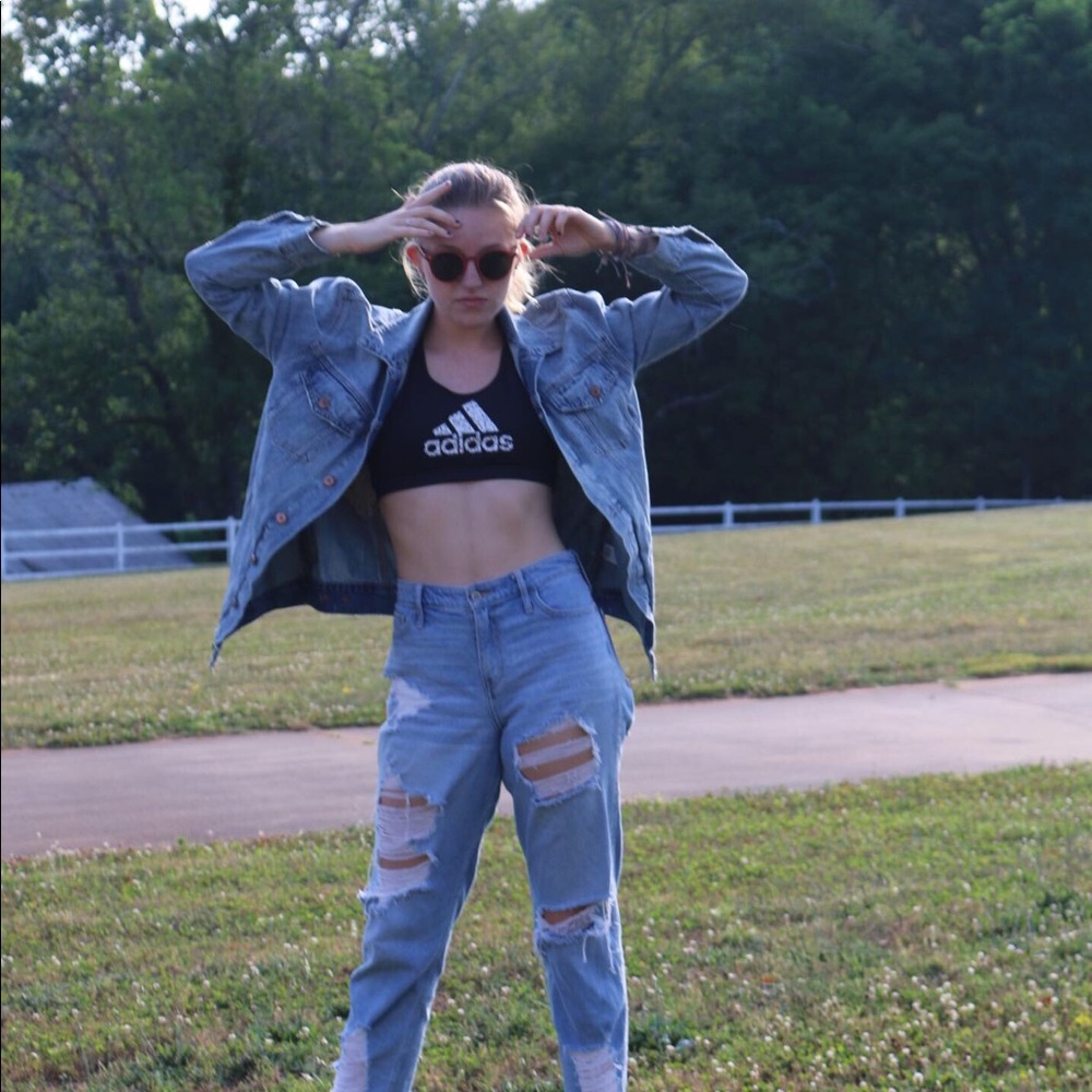 Meet your Posher, Cecilia